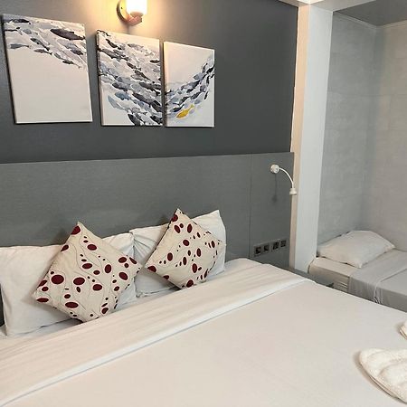 The G Ten Holiday Inn 胡鲁马累 外观 照片