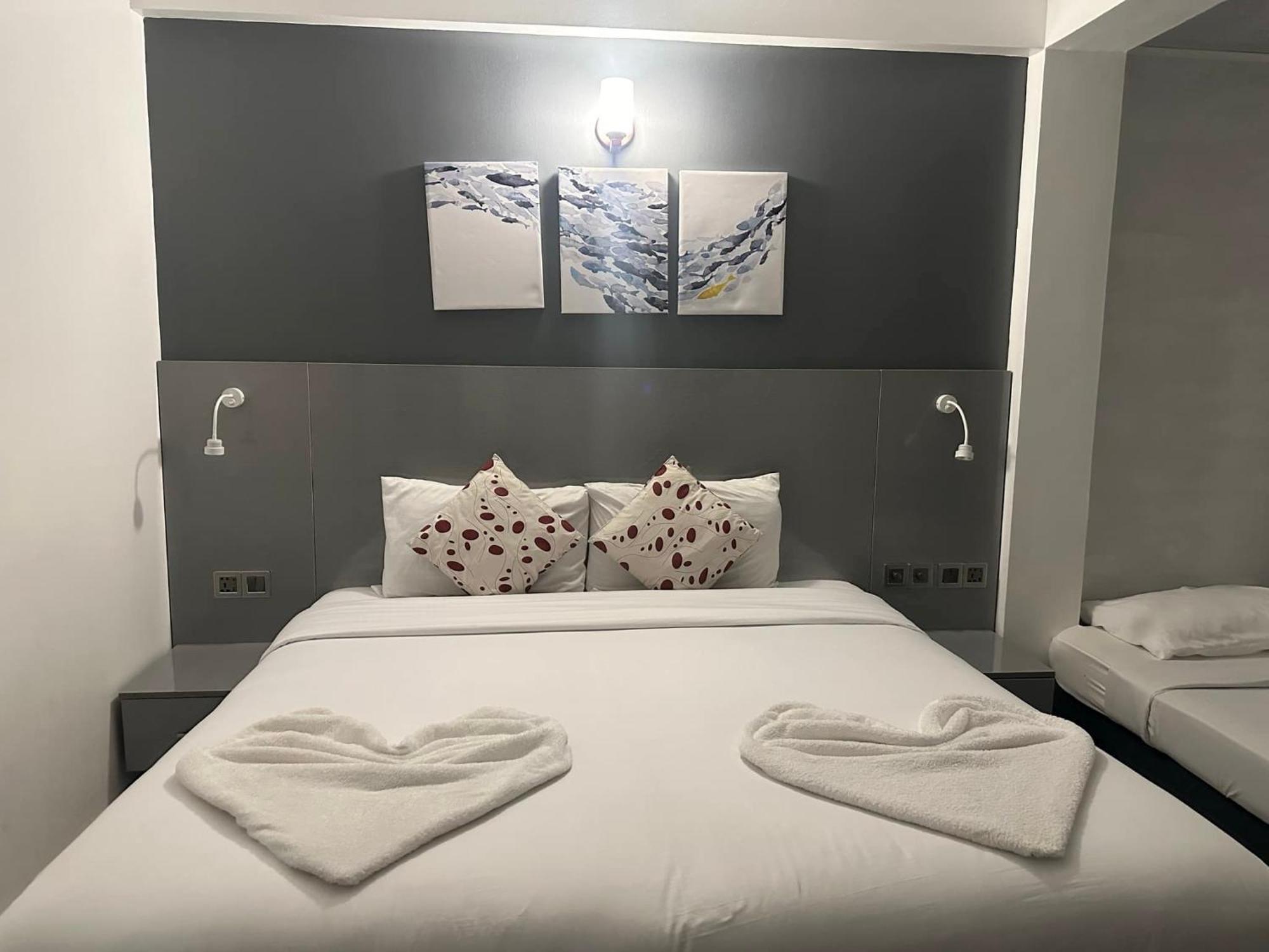 The G Ten Holiday Inn 胡鲁马累 外观 照片